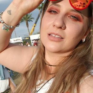 Meet your Posher, Aline